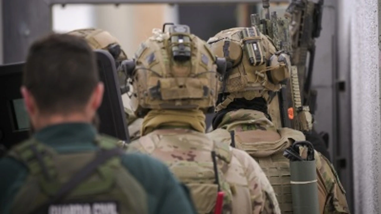 Torniquetes y drenajes en tiempo real: un simulador sanitario para la Guardia Civil