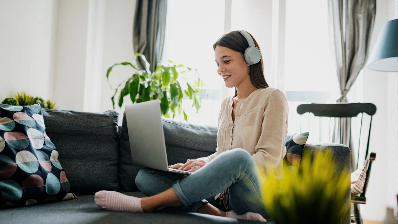 Los científicos llevan cuatro años estudiando el teletrabajo y han llegado a una conclusión muy clara: “Trabajar desde casa nos hace más felices”