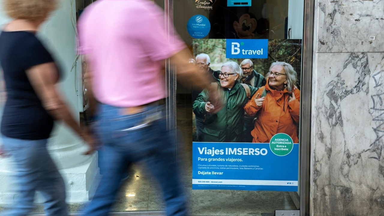 Un grupo de jubilados sufre un retraso en el viaje del Imserso: 