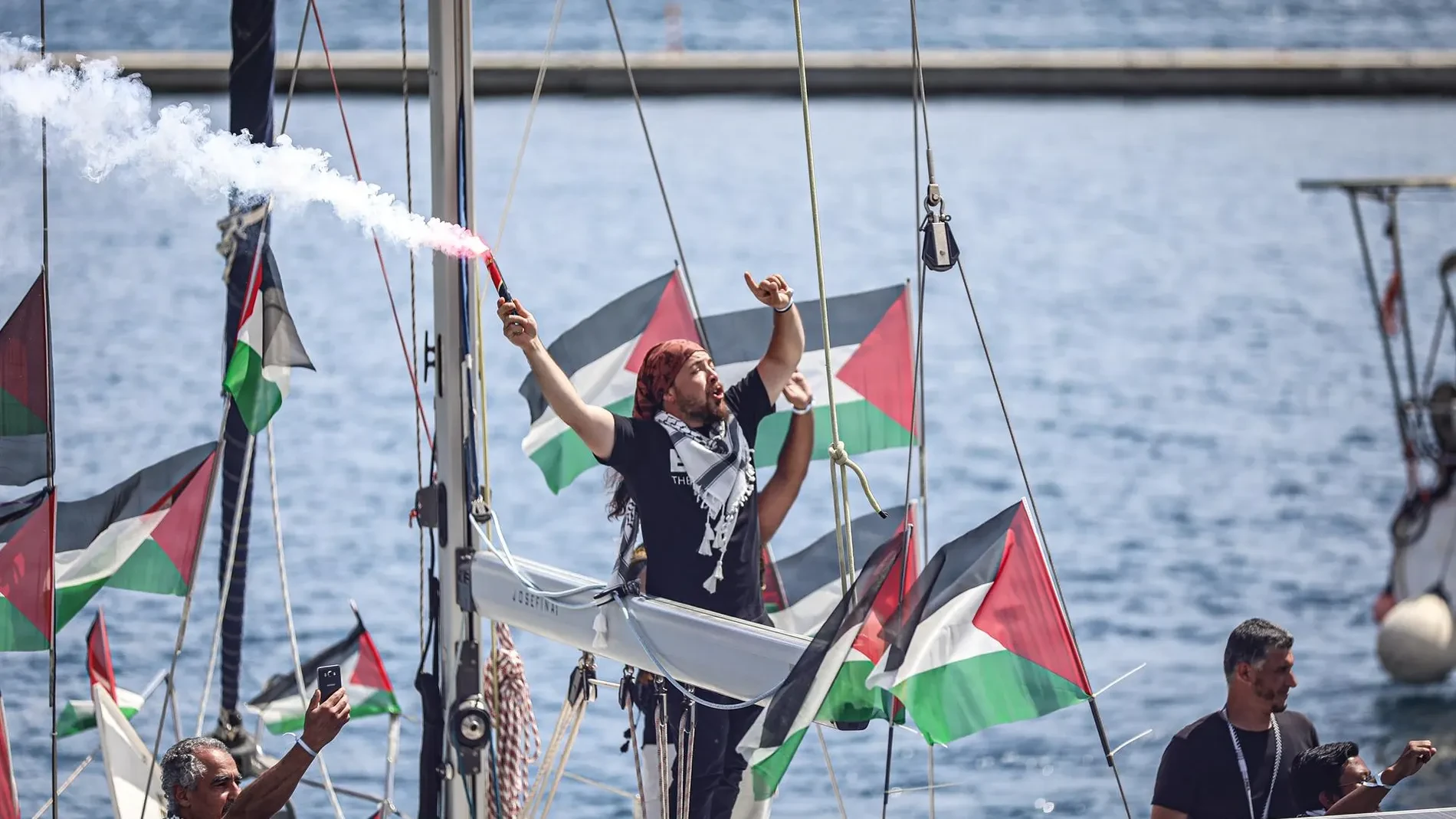 El Ejército israelí comienza a interceptar los barcos de la Flotilla rumbo a Gaza