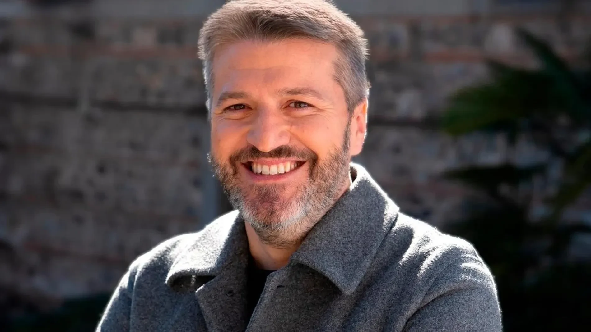 Aimar Bretos tomará el puesto de Angels Barceló en 'Hoy por Hoy' de la Cadena Ser