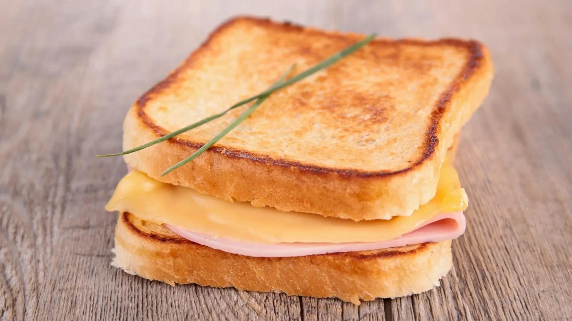 KFC convierte las Ruffles York’eso en un sándwich que se ha vuelto viral en TikTok: 