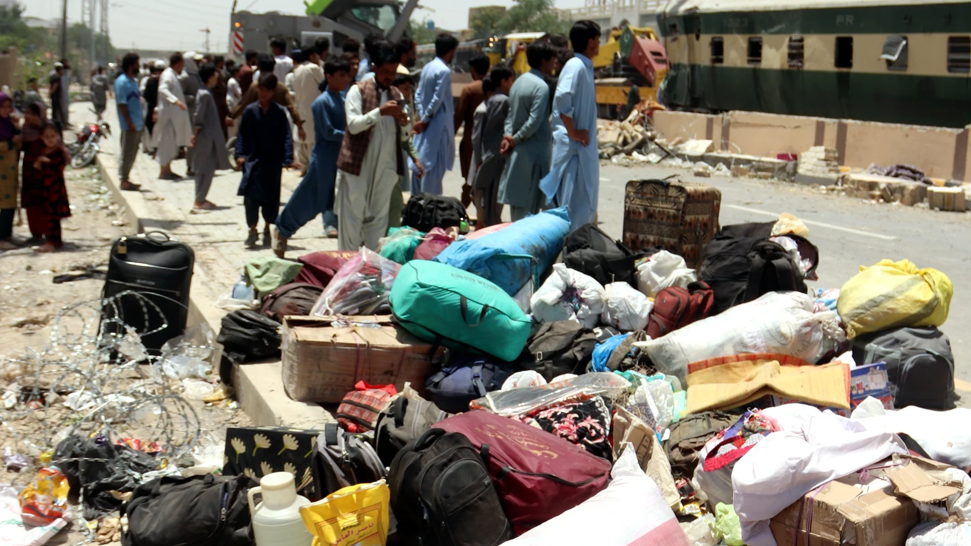 Al meno 29 muertos en un atentado contra un tren en Pakistán