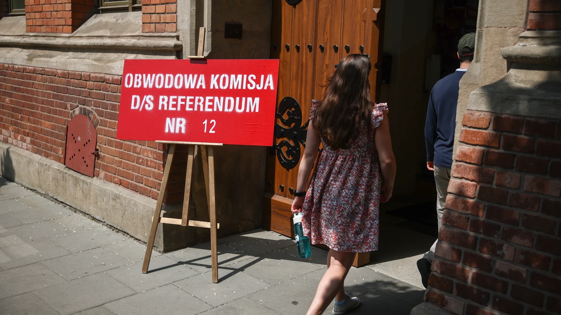 El alcalde de Cracovia es destituido en referéndum municipal, en un revés para Tusk