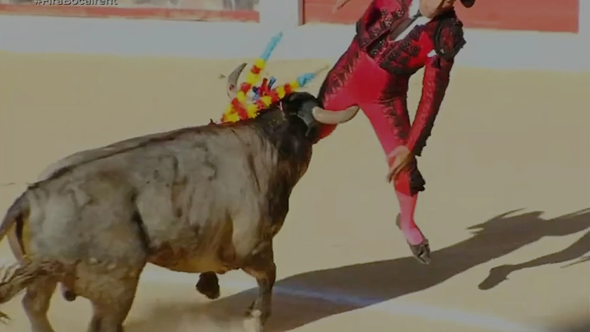 Fernando Sánchez sufre una cornada inguinal de un 