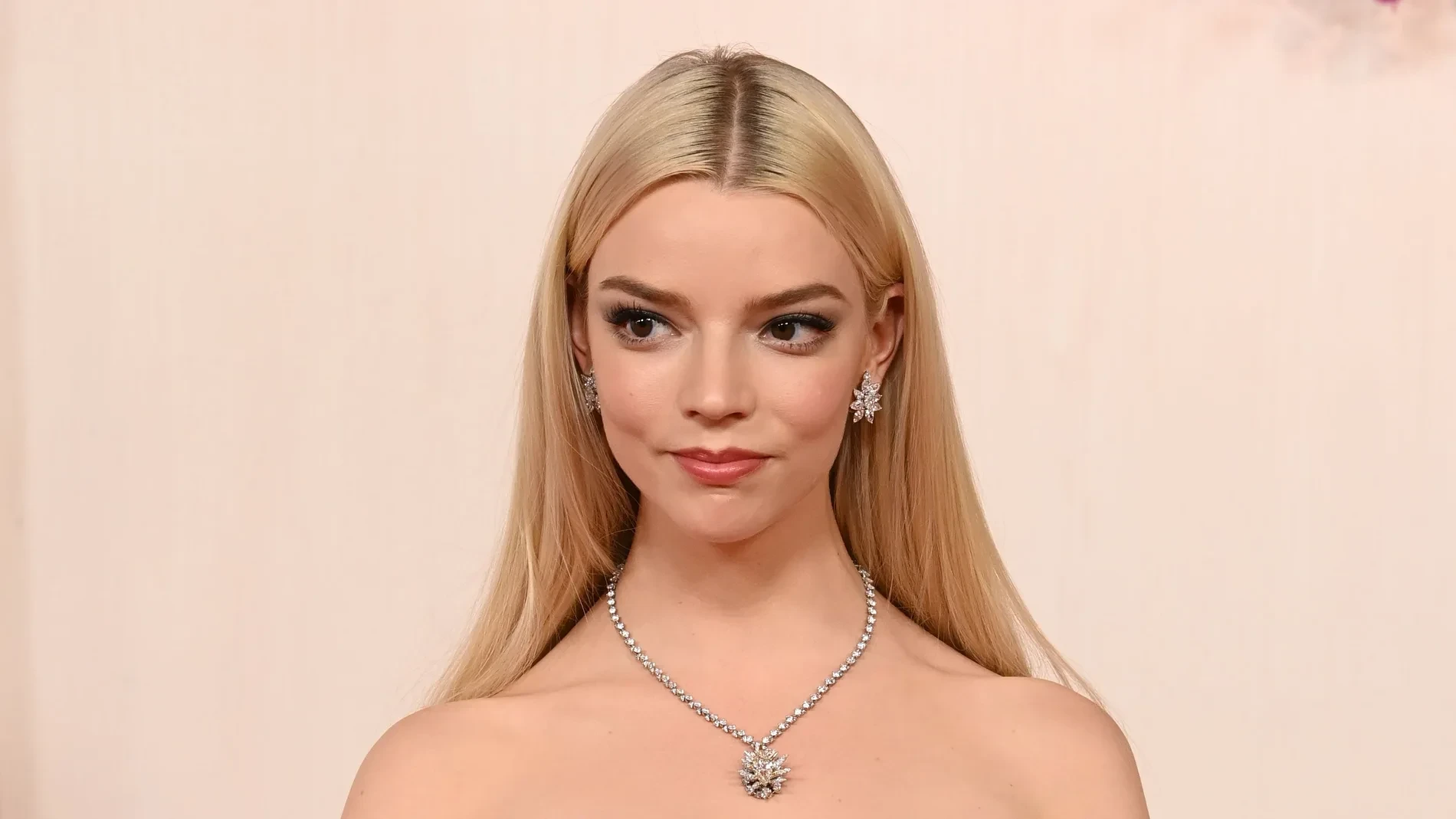 Las claves de estilo de Anya Taylor-Joy a sus 30 años