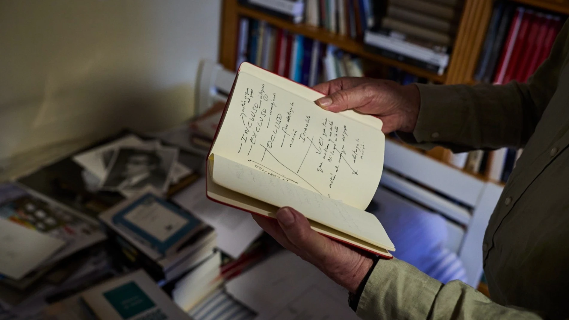 No es desorden ni descuido: la razón psicológica por la que algunas personas mezclan letras mayúsculas y minúsculas