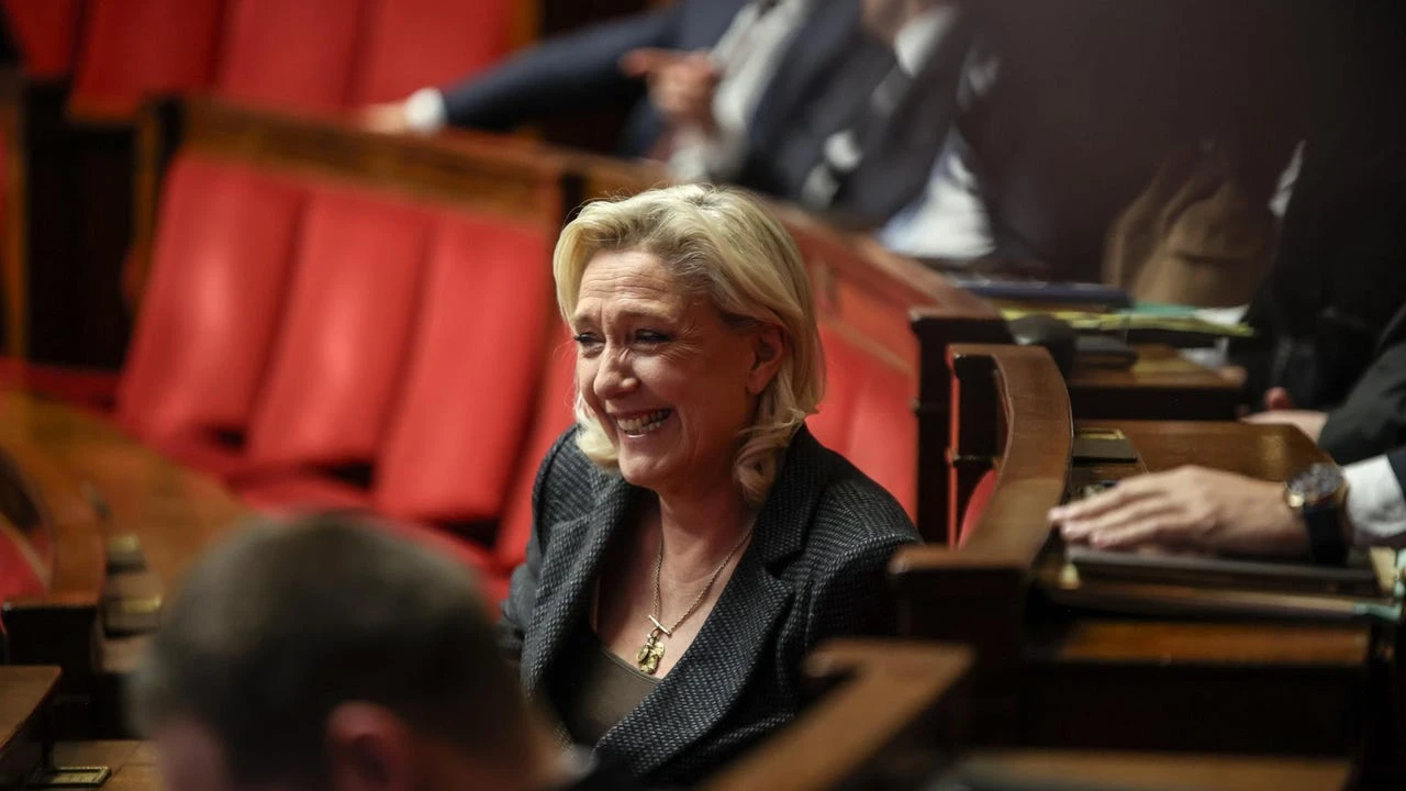 El Consejo de Estado francés ratifica la destitución de Le Pen como consejera departamental