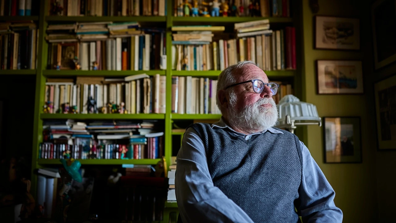 Fernando Savater: «Pedro Sánchez está estafando a este país»