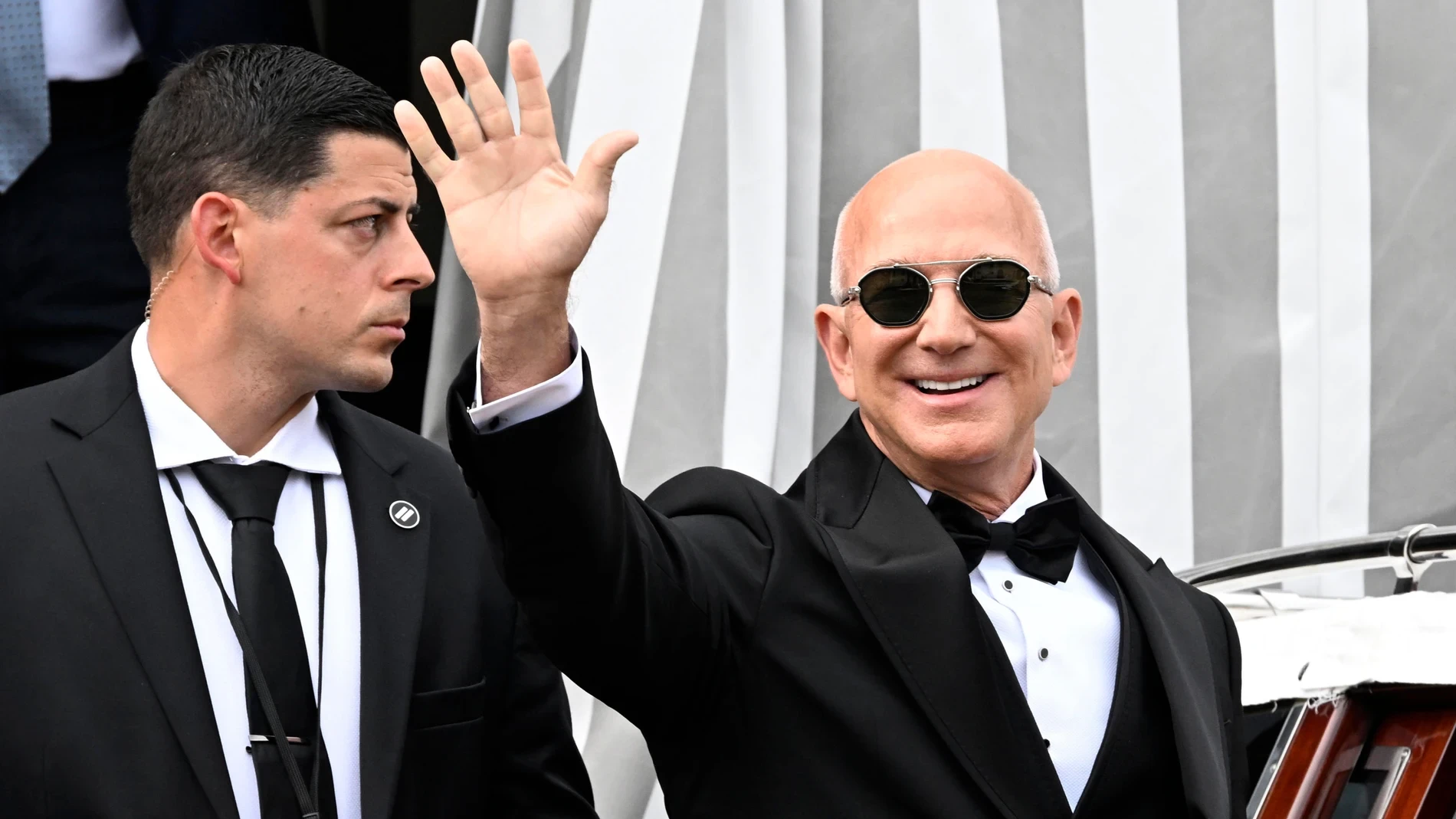Jeff Bezos, sobre el impacto de la IA: “Muchas familias con dos sueldos verán cómo uno de ellos abandona el mercado laboral