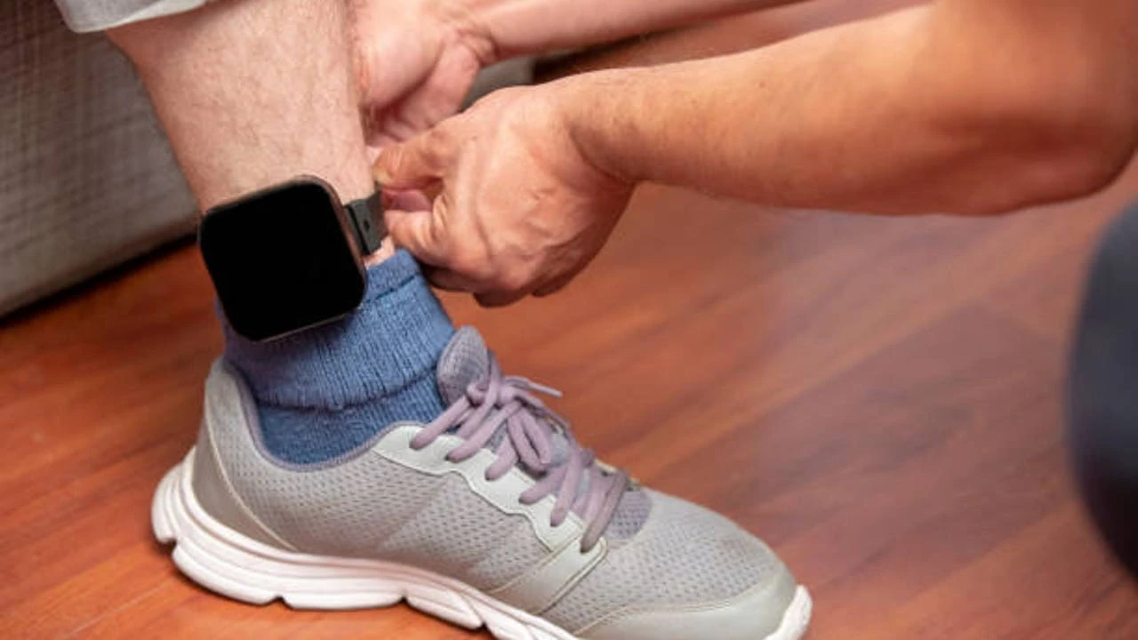Pulseras telemáticas para maltratadores: cuánto cuestan y cuáles son los modelos que no funcionan