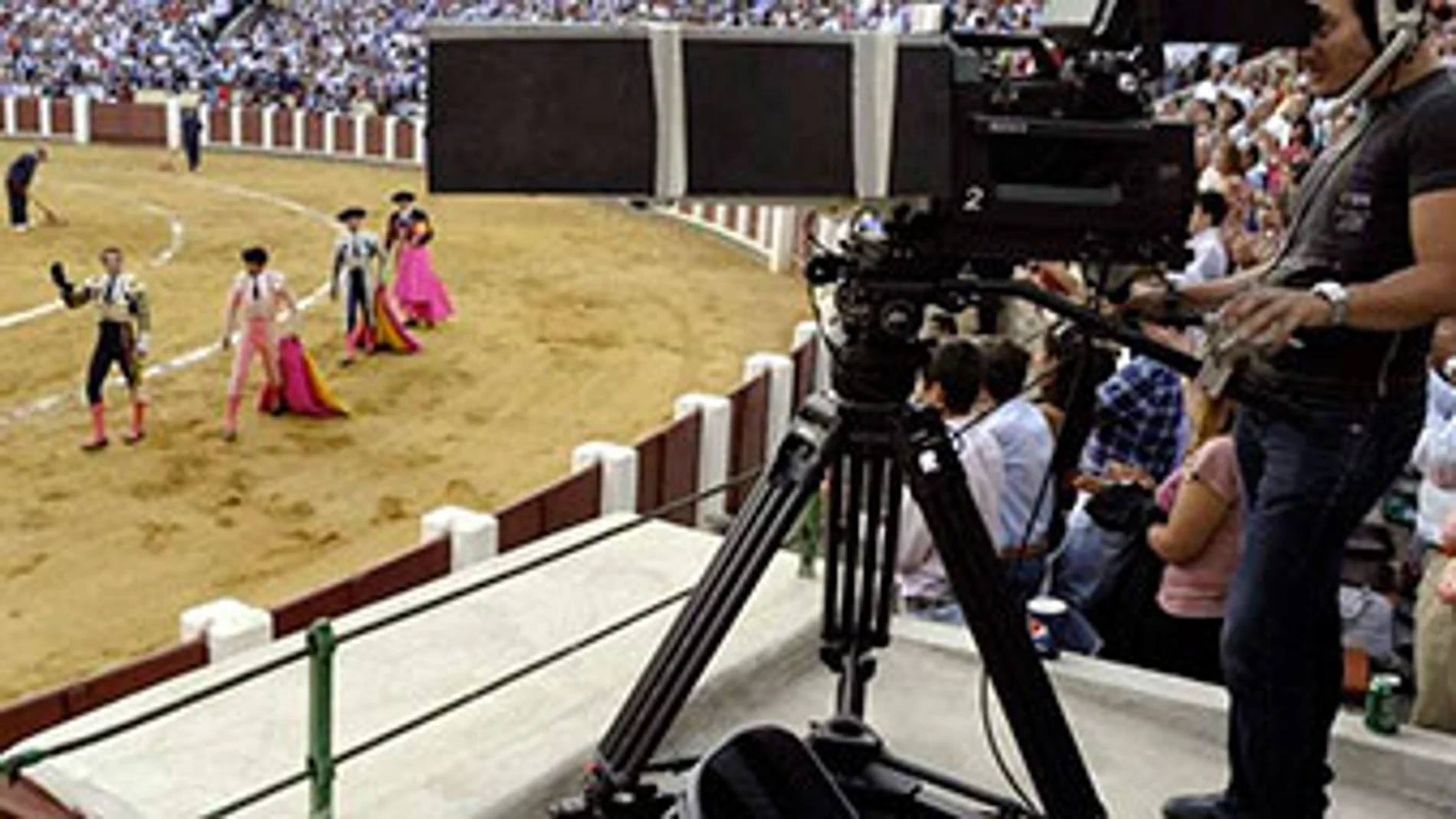 Canal Extremadura se suma a la fiebre de los toros en TV y televisará en directo la alternativa de Julio Méndez en Cáceres