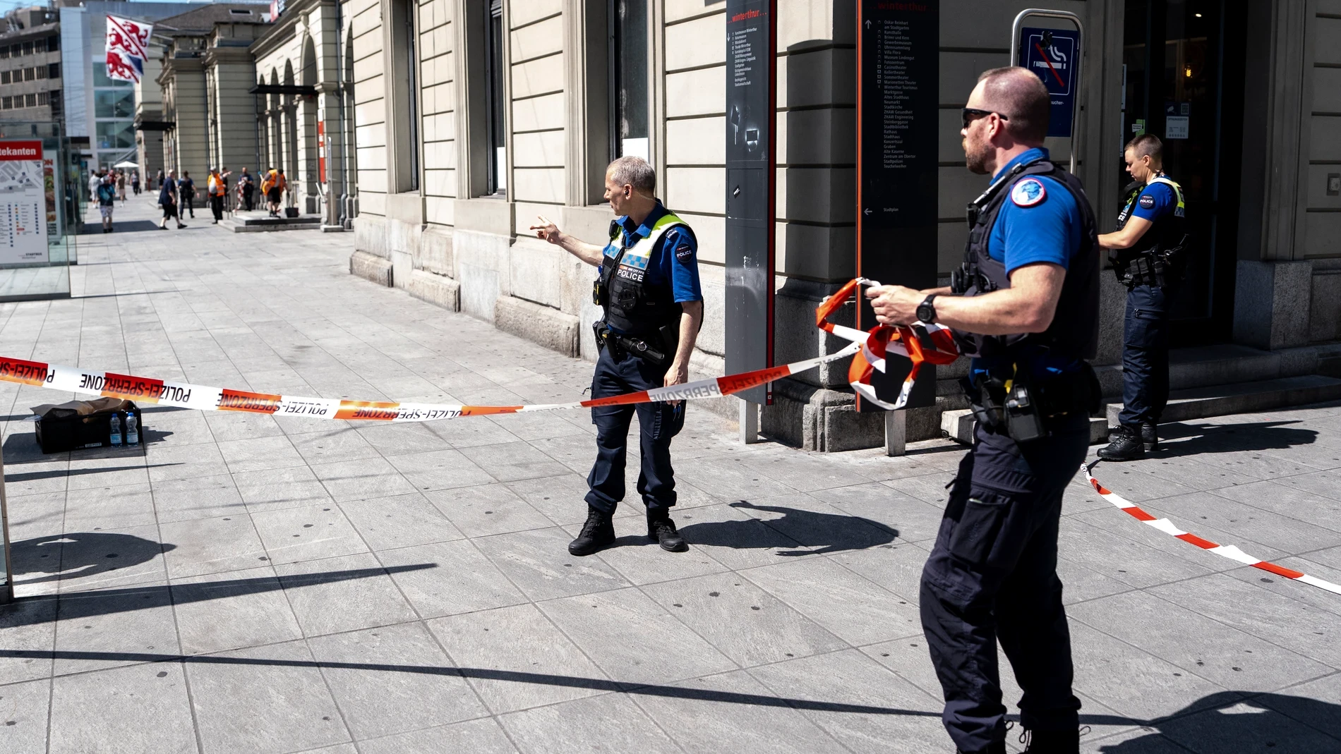 Apuñala a tres personas en una estación suiza al grito de 