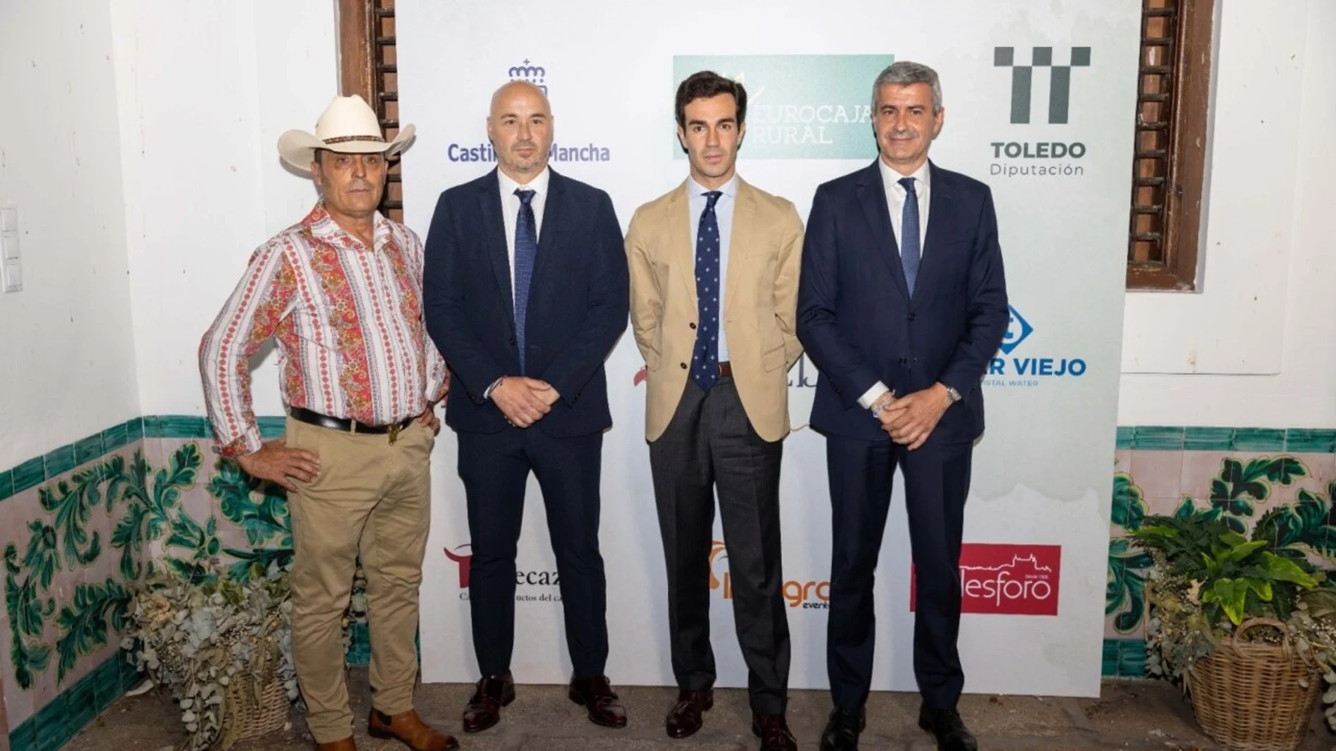 Tomás Rufo apadrina el nacimiento de la Federación Taurina de Toledo ante el respaldo en masa del sector
