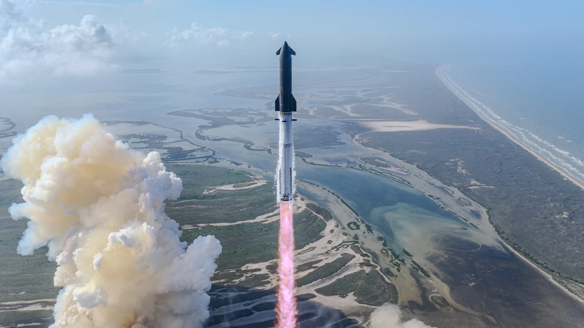 El vuelo de Starship V3 no fue tan bien como parecía: la FAA ordena que se quede en tierra
