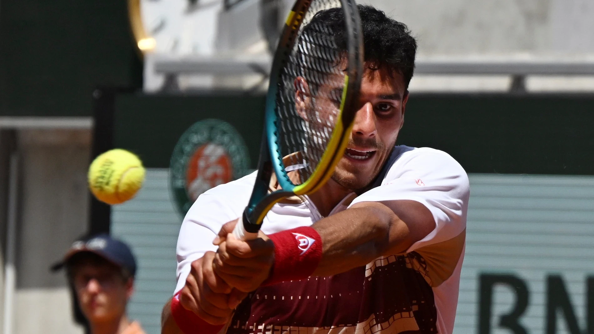 Un tenista la lía en Roland Garros: 