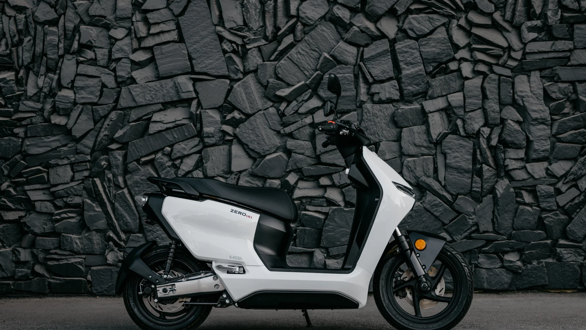 Zero Motorcycles amplía su gama con su primer y atractivo scooter