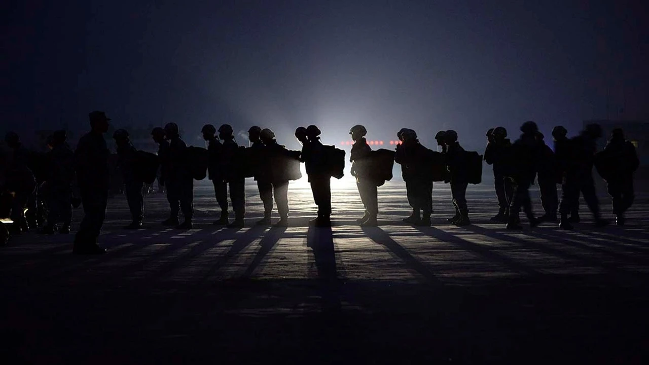 Rusia estaría ayudando a China a preparar su futura invasión de Taiwán, según investigadores británicos