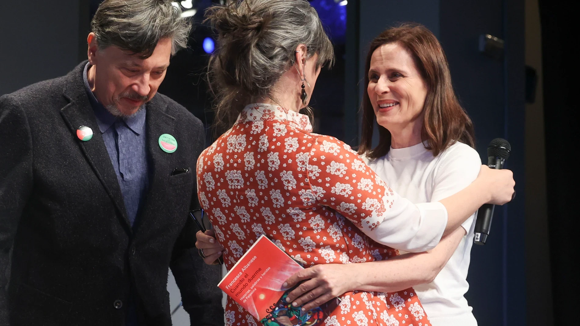 Aitana Sánchez-Gijón e Hiba Abouk convierten un acto cultural en una lección de estilo sobrio y comprometido
