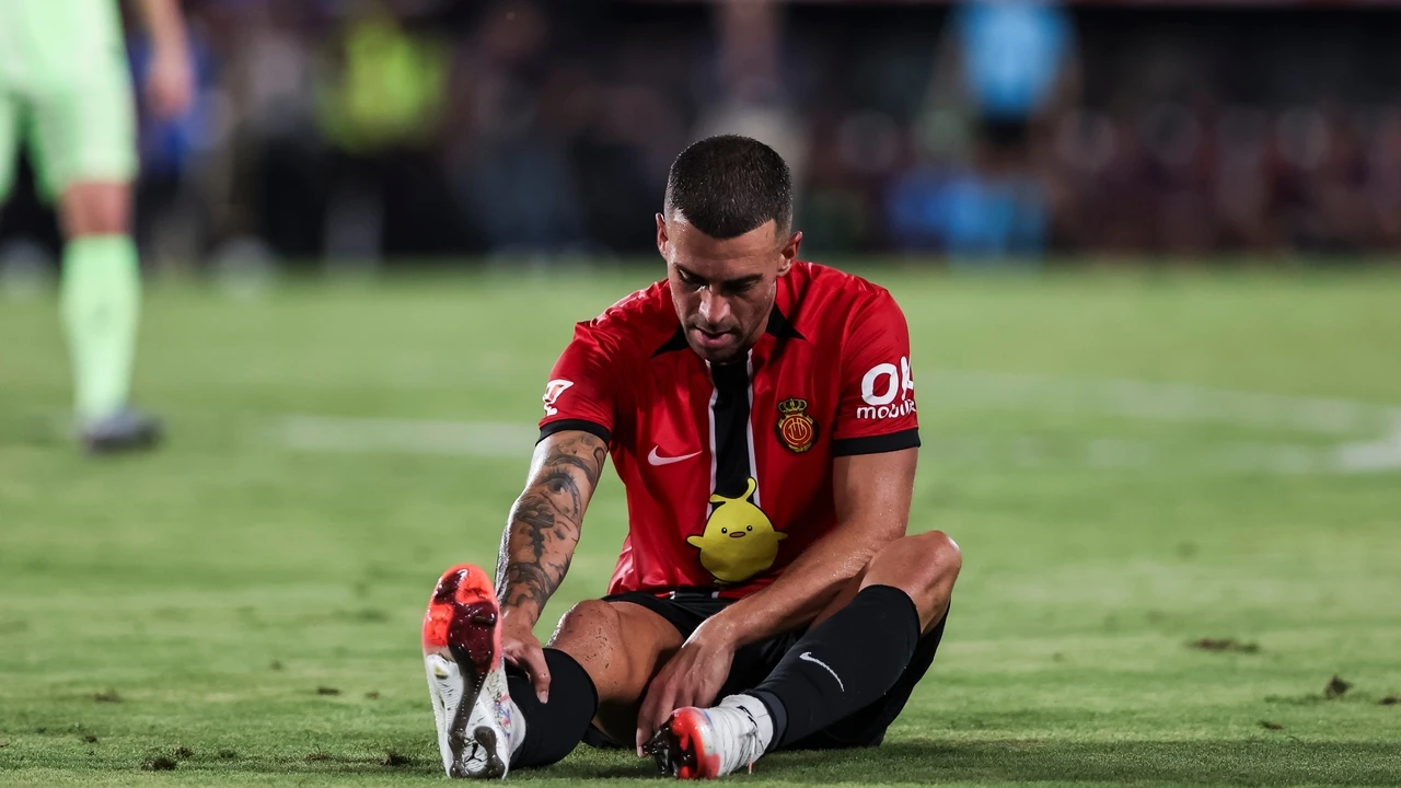 Dani Rodríguez, futbolista del Mallorca, la lía aún más: dice que le duele que juegue otro compañero en vez de él