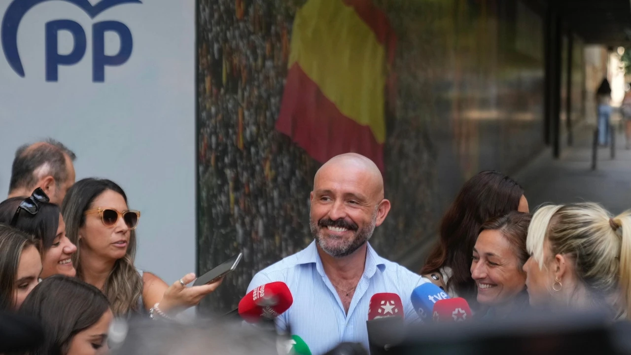 El PP se lanza contra Sánchez por irse ahora a Andorra: 