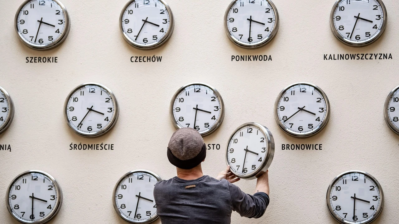 ¿Es realmente efectivo el cambio de hora? Un especialista explica sus ventajas y los perjuicios para la salud