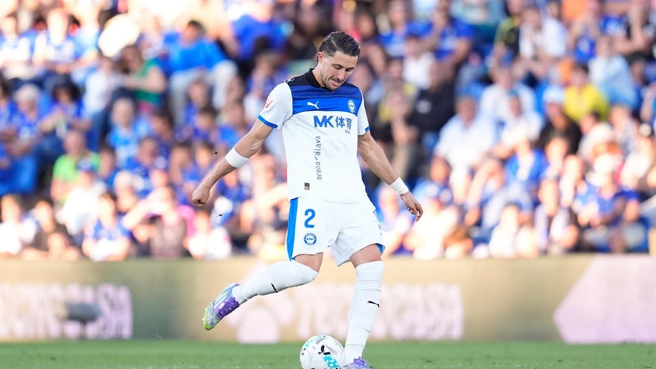 El Alavés aparta, hasta nueva orden, a uno de sus futbolistas