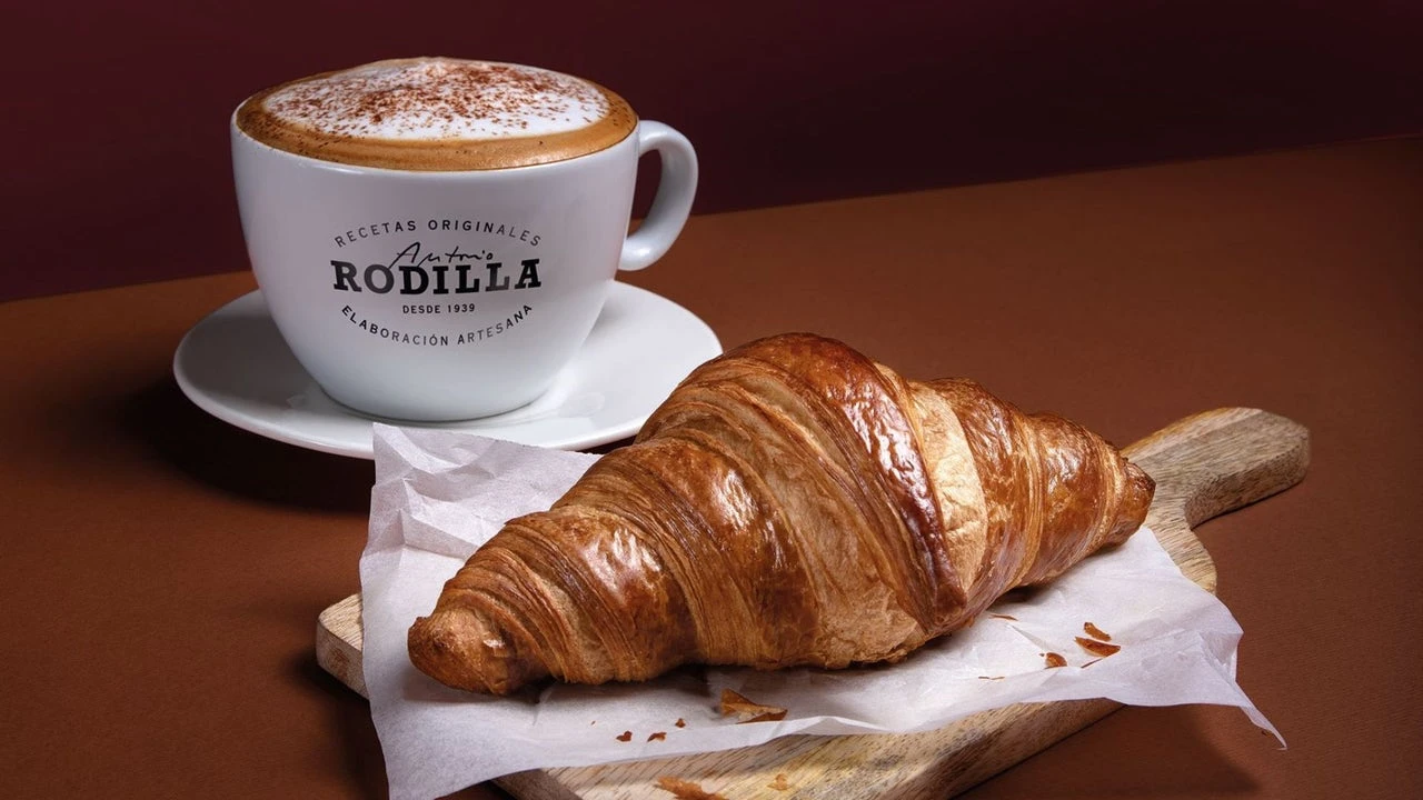 Rodilla propone un día nacional para homenajear la infancia española