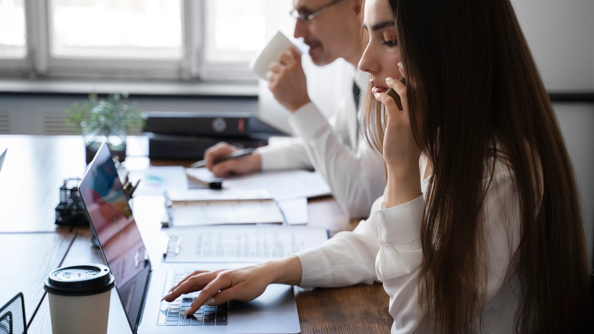 Los trabajos con horario de 9 a 5 pueden promover la obesidad, según una nueva investigación