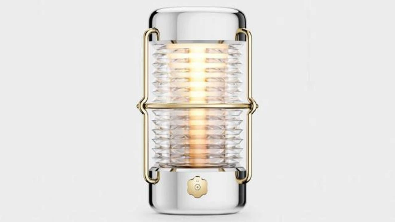 La linterna náutica de 3.200 € creada por Jony Ive, diseñador del iPhone