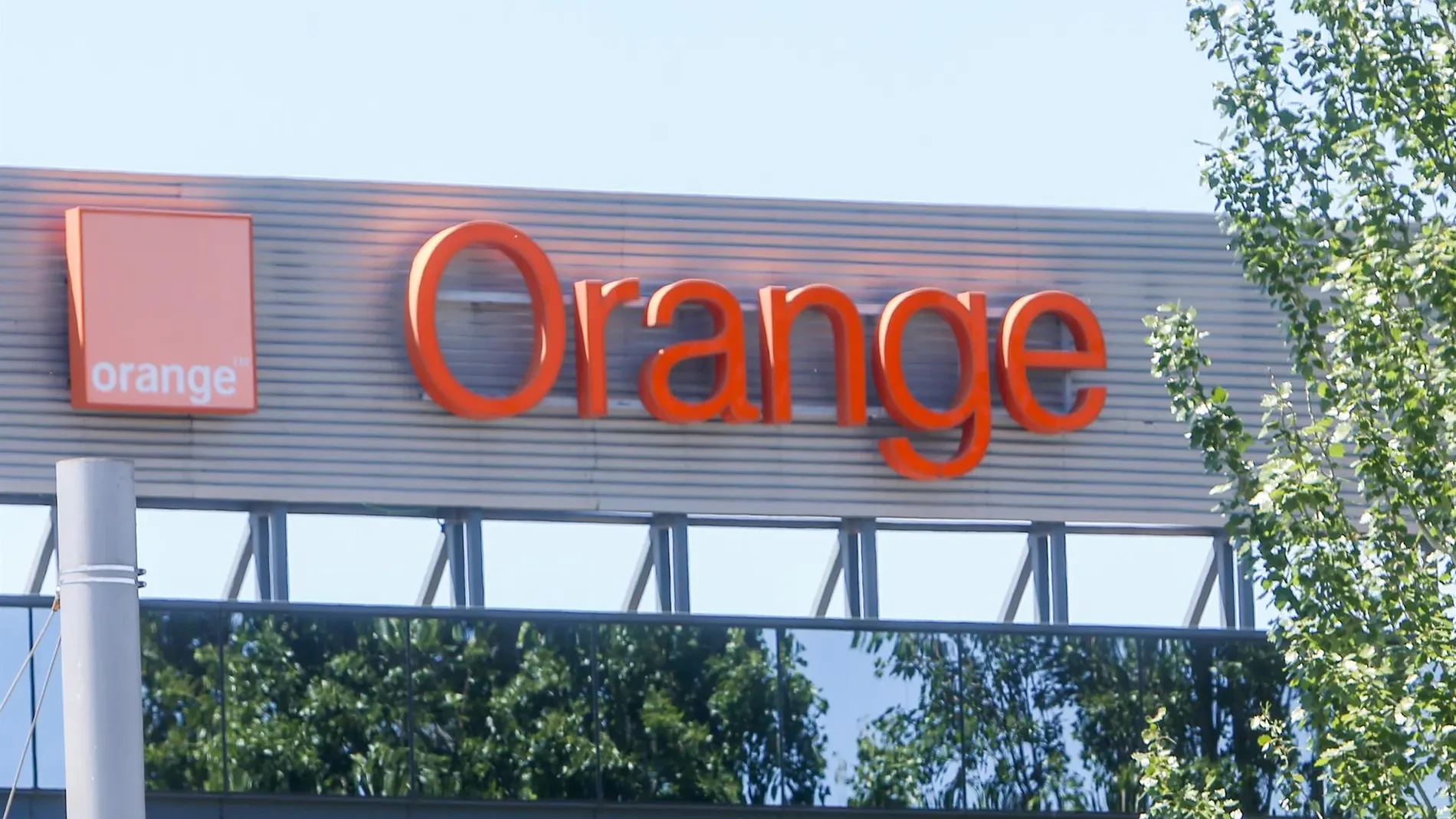 Orange completa la compra del 100% de MasOrange