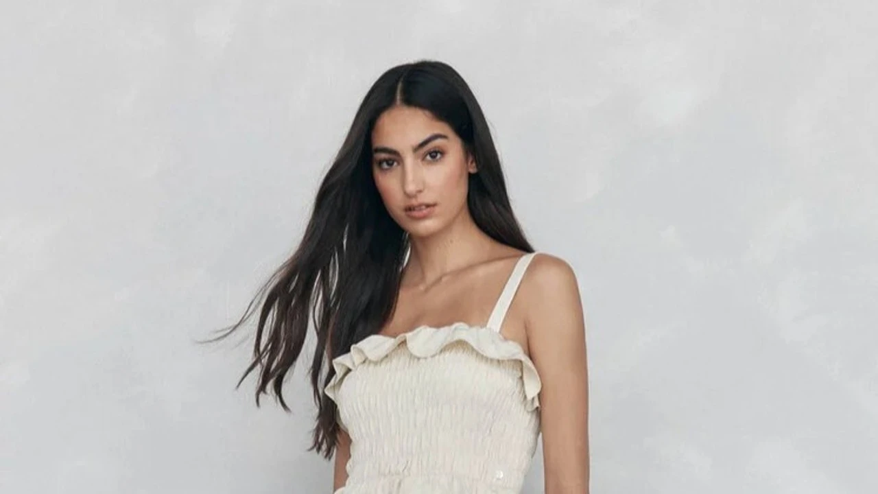 Este vestido blanco de Pedro del Hierro se parece al de Taylor Swift y baja de 259 € a 79 €