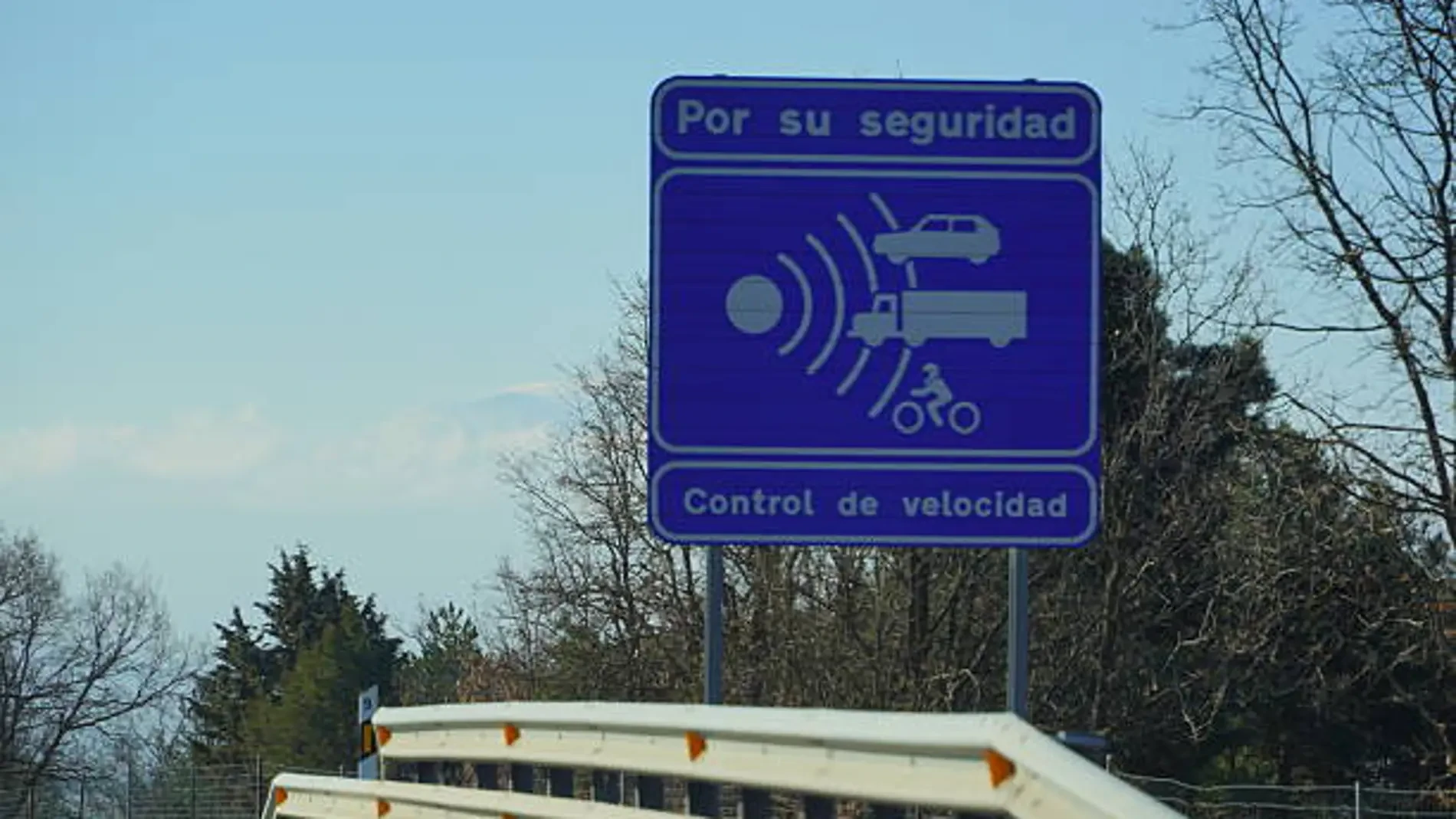 Así son los nuevos radares láser de la DGT: detectan infracciones a más de 1 km