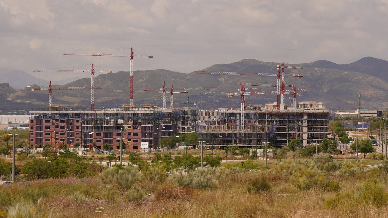 La bronca política sobre la Ley del Suelo bloquea las promociones de vivienda y ahonda la crisis habitacional