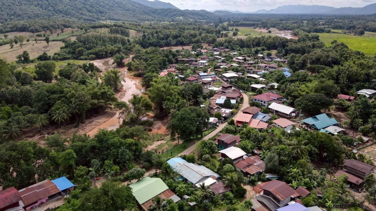 Las lluvias torrenciales provocadas por el tifón Matmo dejan al menos 22 muertos en Tailandia