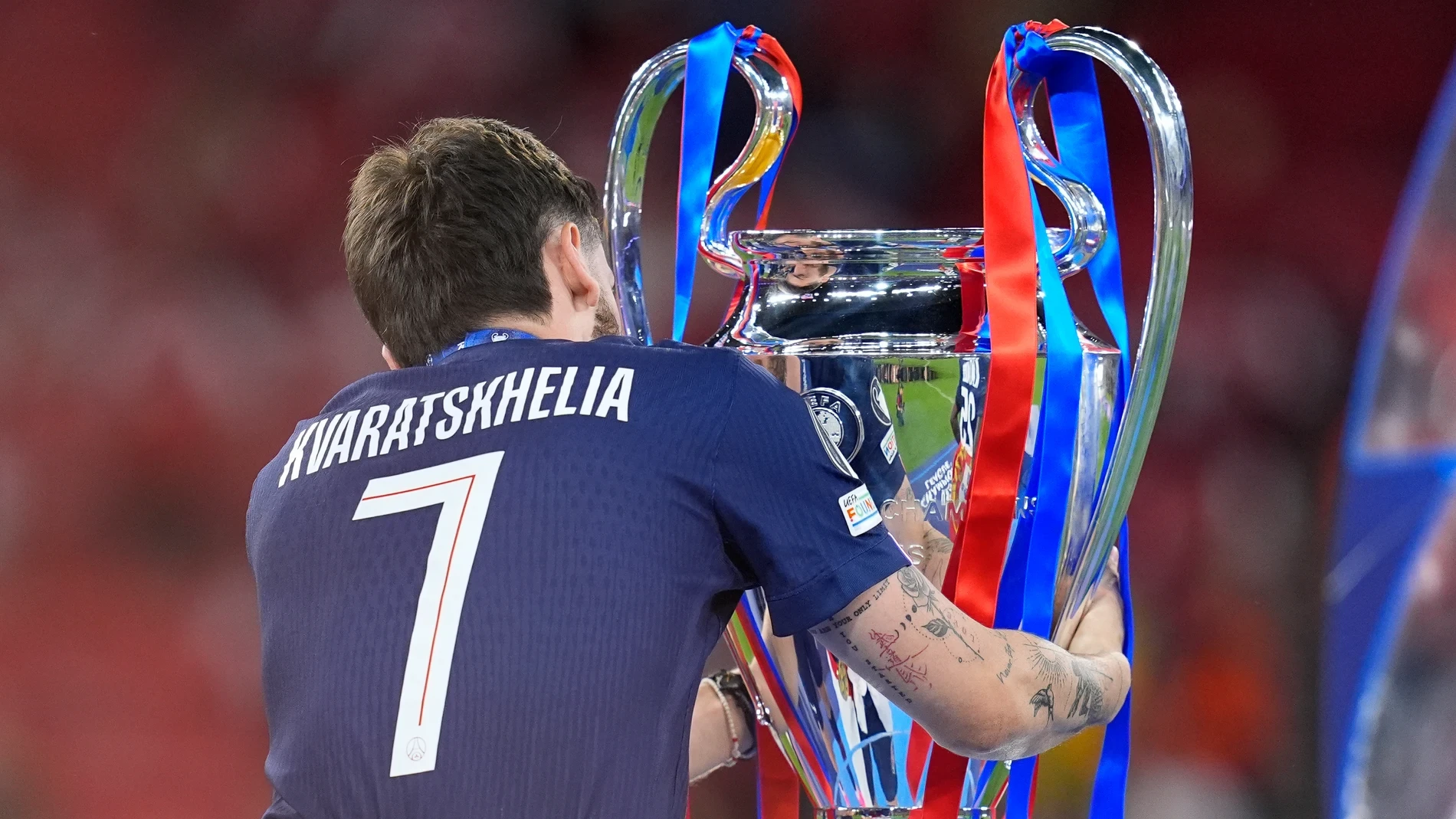 Kvaratskhelia, el MVP de la Champions que tiene muy complicado ganar el Balón de Oro