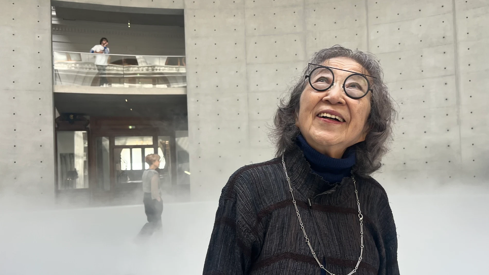 La japonesa Fujiko Nakaya esculpe con niebla en París