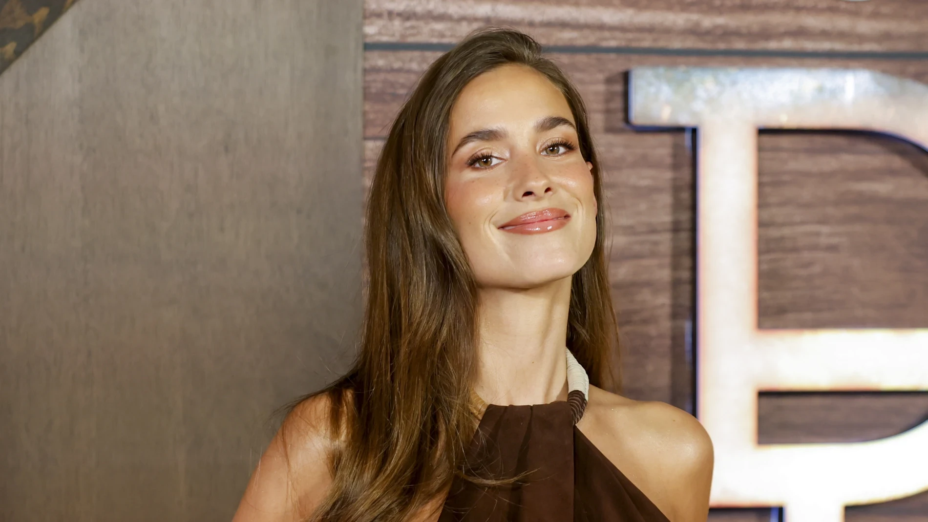 El conjunto de Zara de María Pombo que convierte un look de aeropuerto en pura inspiración de verano