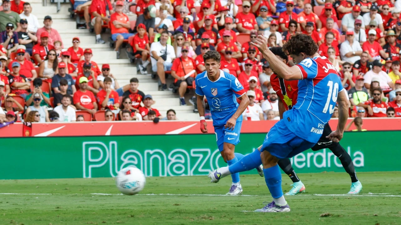 Julián Álvarez le arma un lío a Simeone con su frase al ser sustituido: 