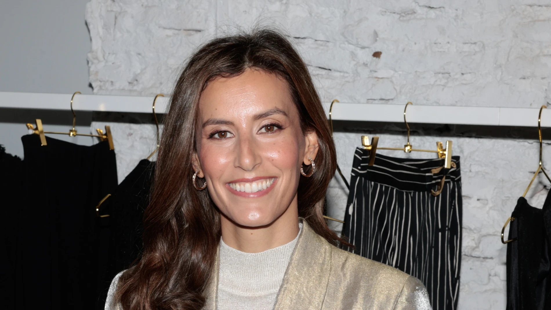 Ana Boyer y su armario en la recta final del embarazo: vestidos bohemios y veraniegos que tienen lista de espera