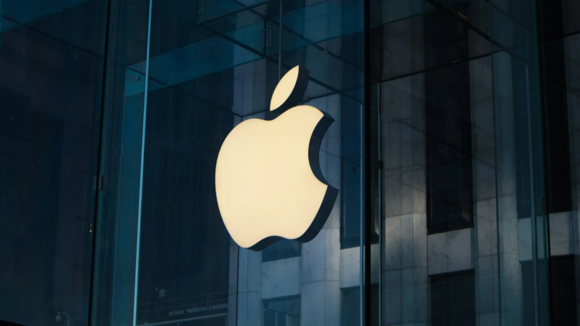 La acción de la semana: Apple desafía los máximos y mantiene el foco de los inversores