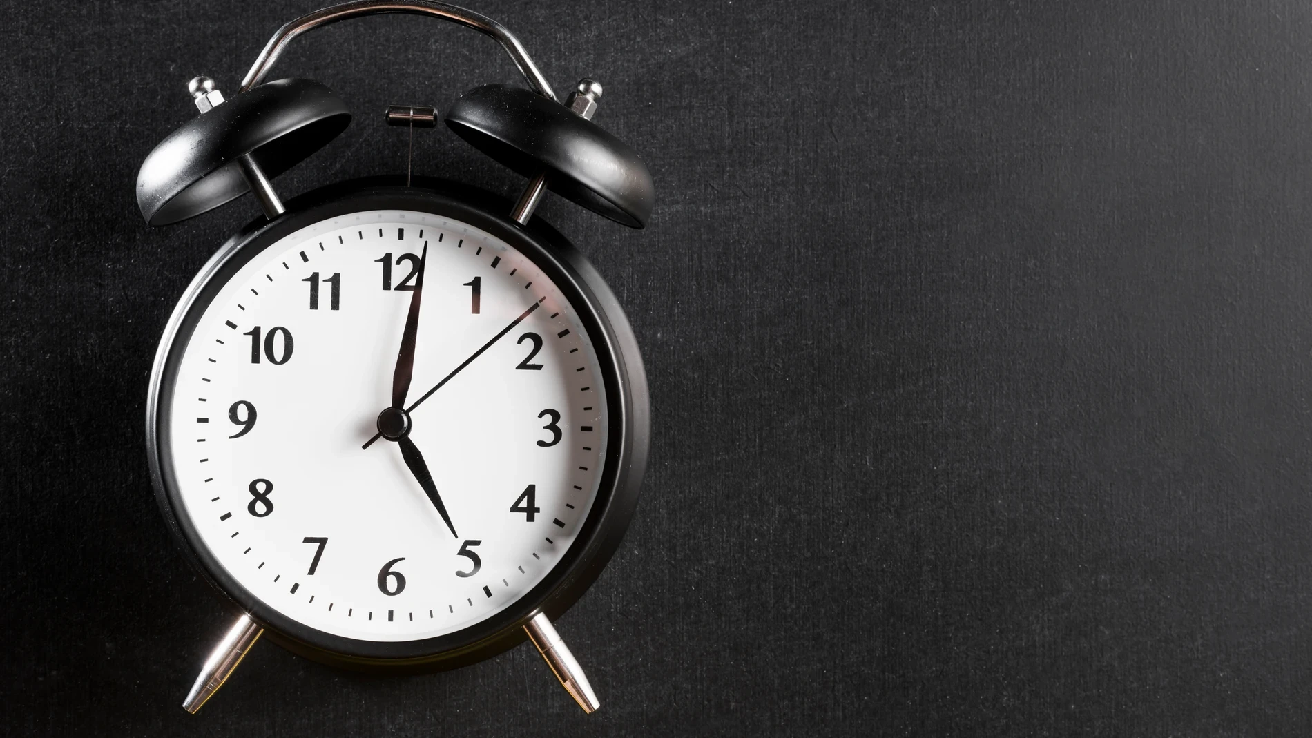 ¿Es bueno levantarse a las 5 am?
