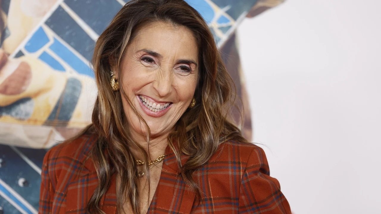 Paz Padilla se suma a la tendencia del traje de cuadros con su look más sofisticado de Scalpers