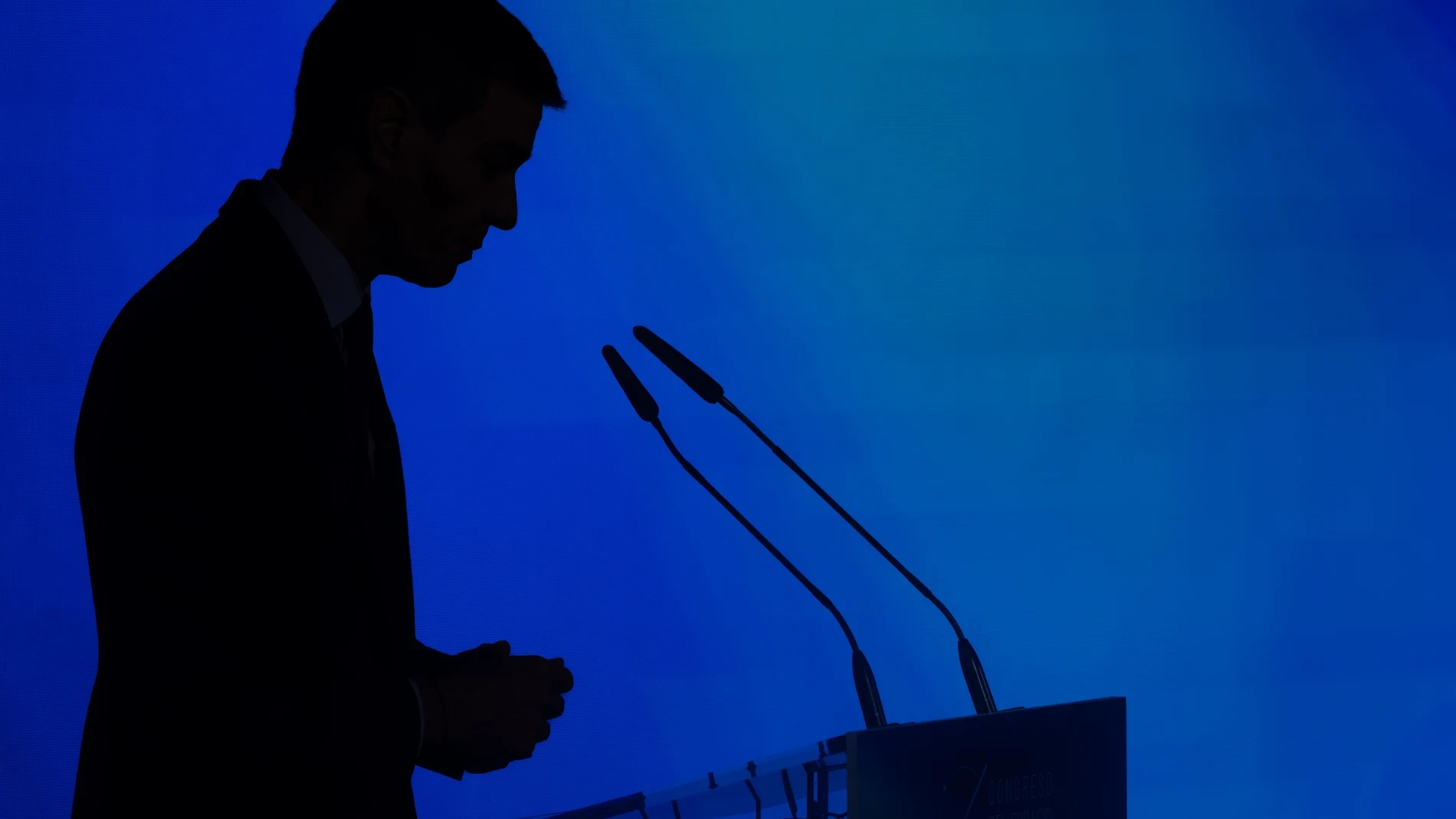 No se gobierna cercado por la corrupción