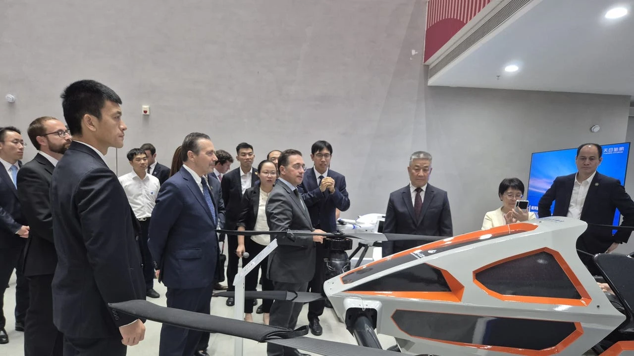 La Universidad Politécnica de Valencia inaugura el primer centro universitario español en el exterior en el 'Sillicon Valley' de China