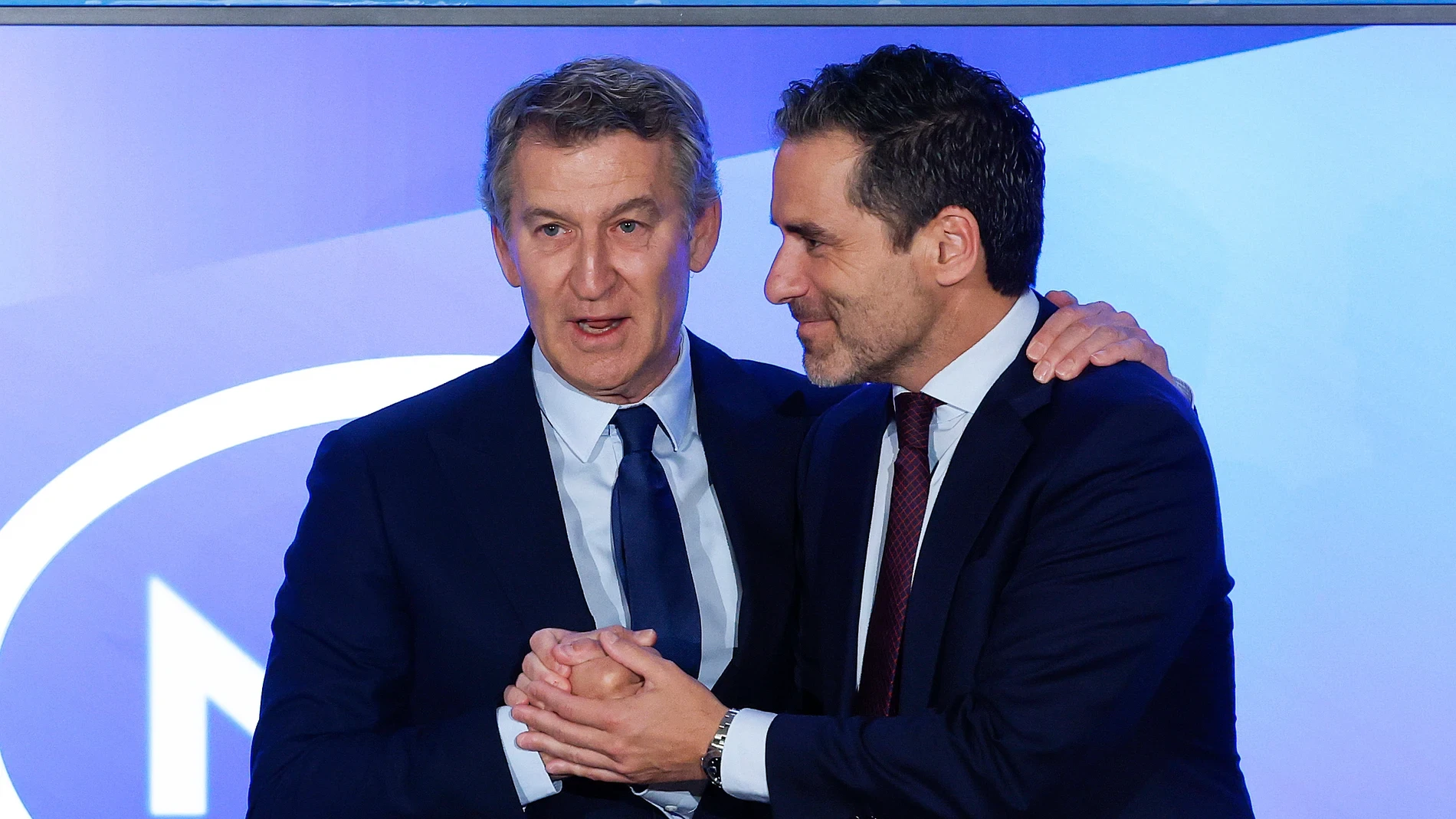 El PP rechaza la exigencia de Puigdemont y avisa a Sánchez: 