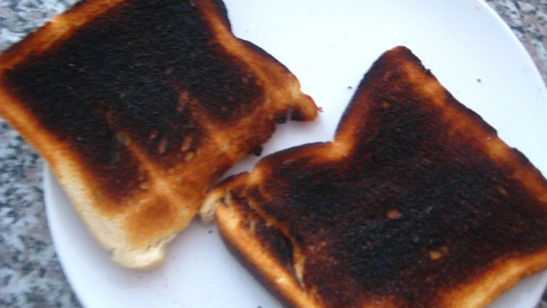 Un nuevo trigo reduce uno de los compuestos más polémicos del pan tostado