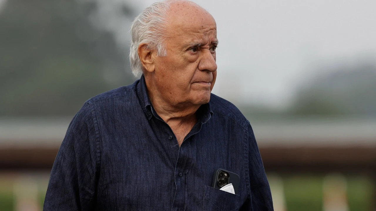 El exlíder del PSOE coruñés propone a Arteixo nombrar a Amancio Ortega hijo predilecto
