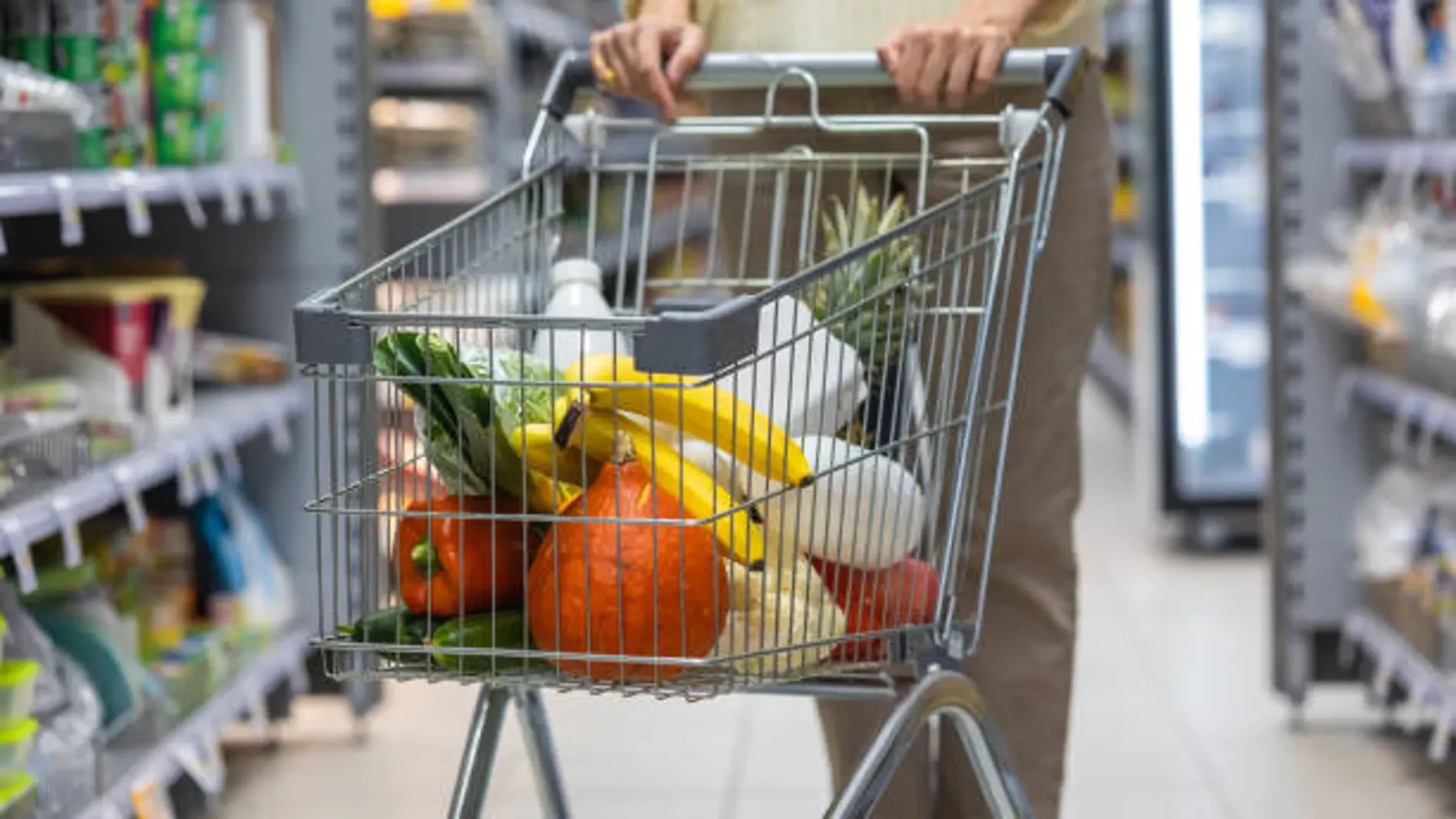 Consumo endurece el control sobre las marcas blancas: sanciona a una cadena de supermercados por información engañosa y le exige responsabilidad