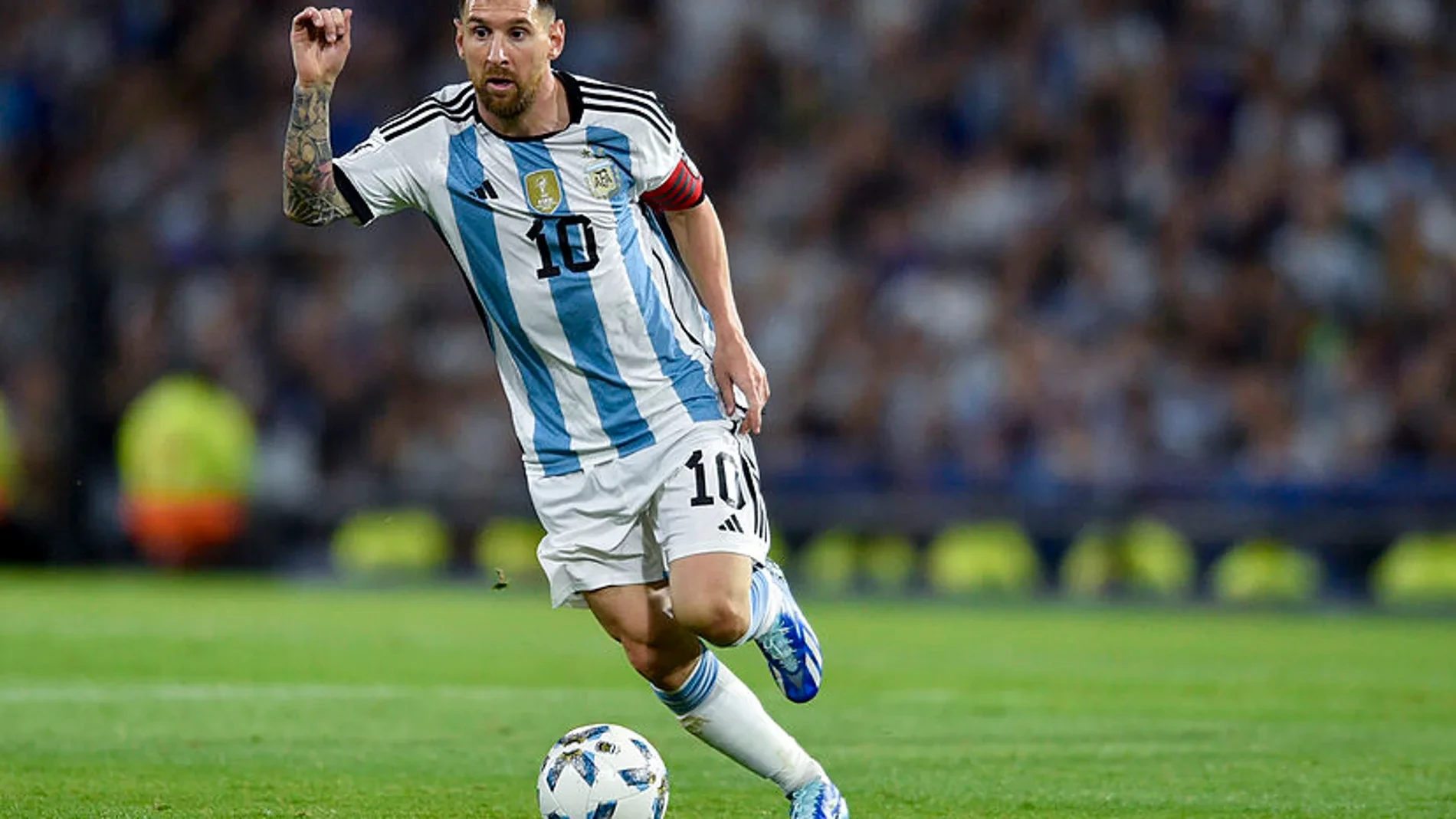¿Qué hay detrás de las botas más rápidas de Messi?